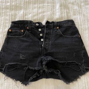 Black Levi’s 501 high rise shorts size 26